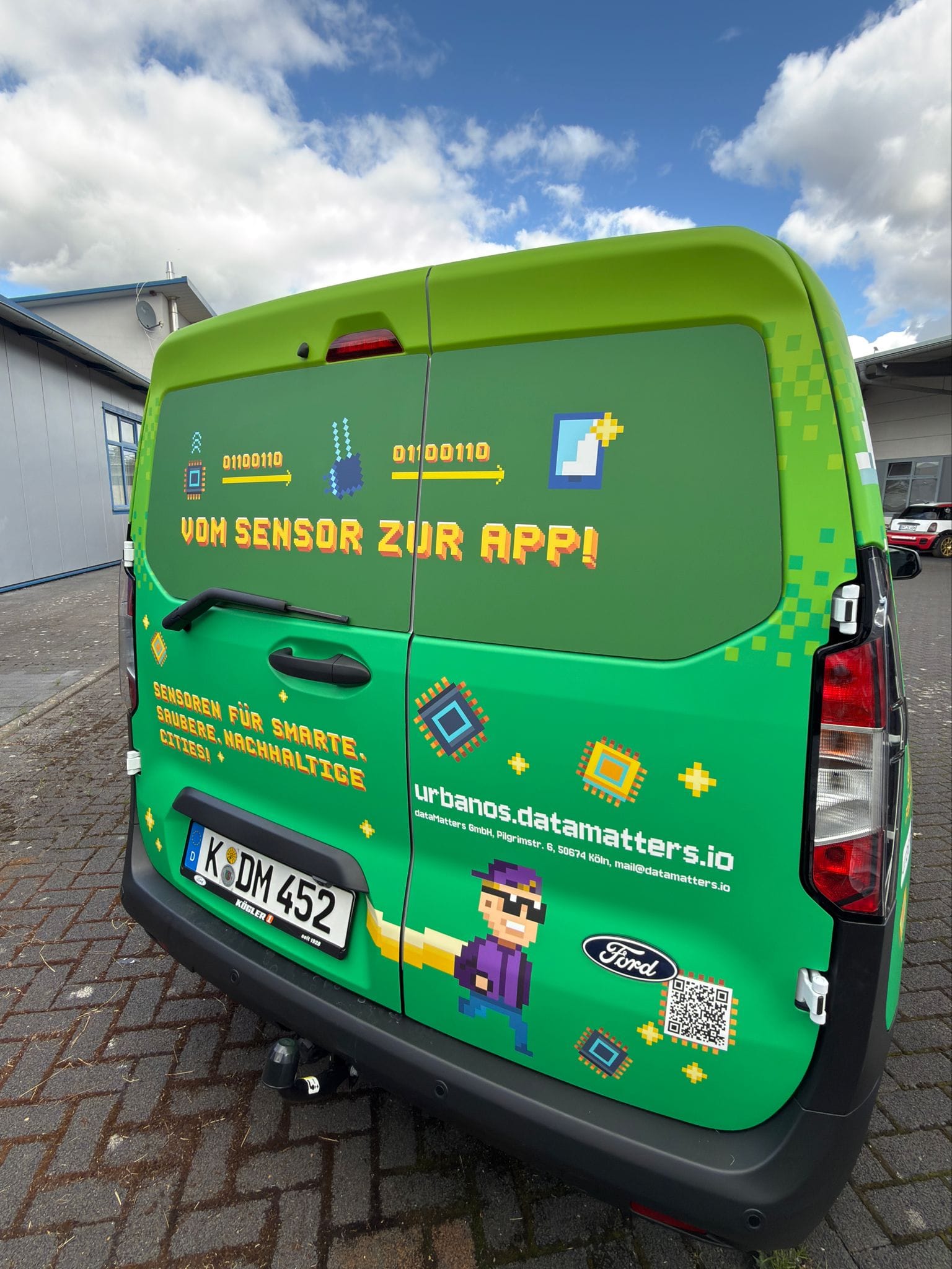 Smart City Heroes starten mit DataMobil und DataBikes durch
