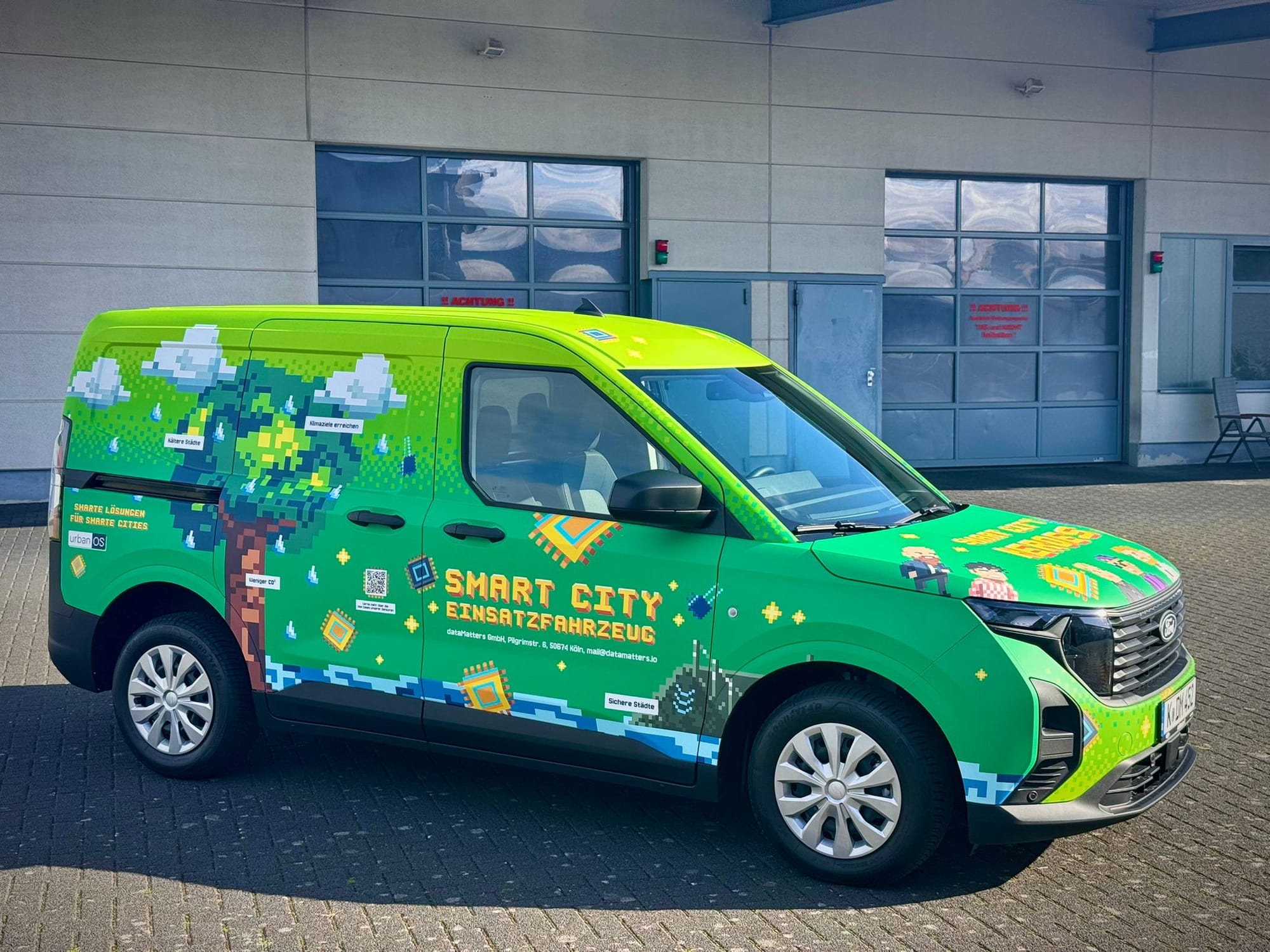 Smart City Heroes starten mit DataMobil und DataBikes durch